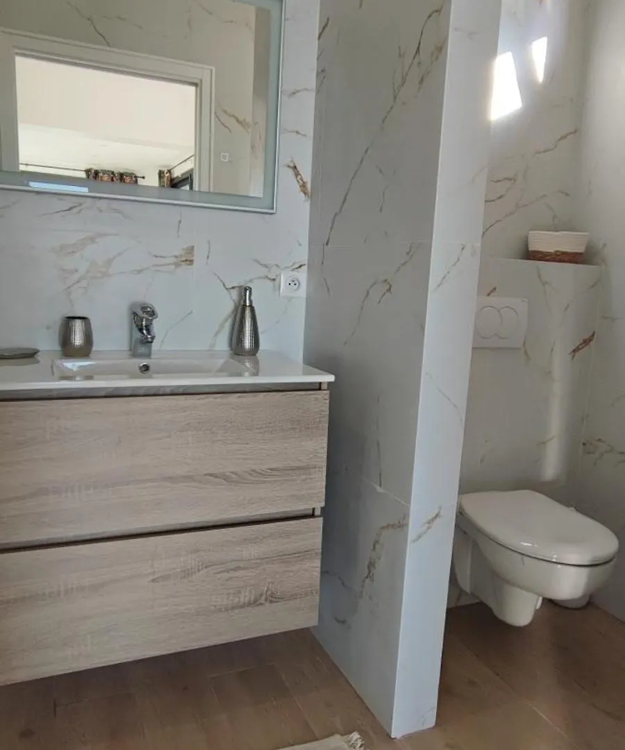 Exceptional Sea View Apartment, Monaco 15 Min 拉杜尔比