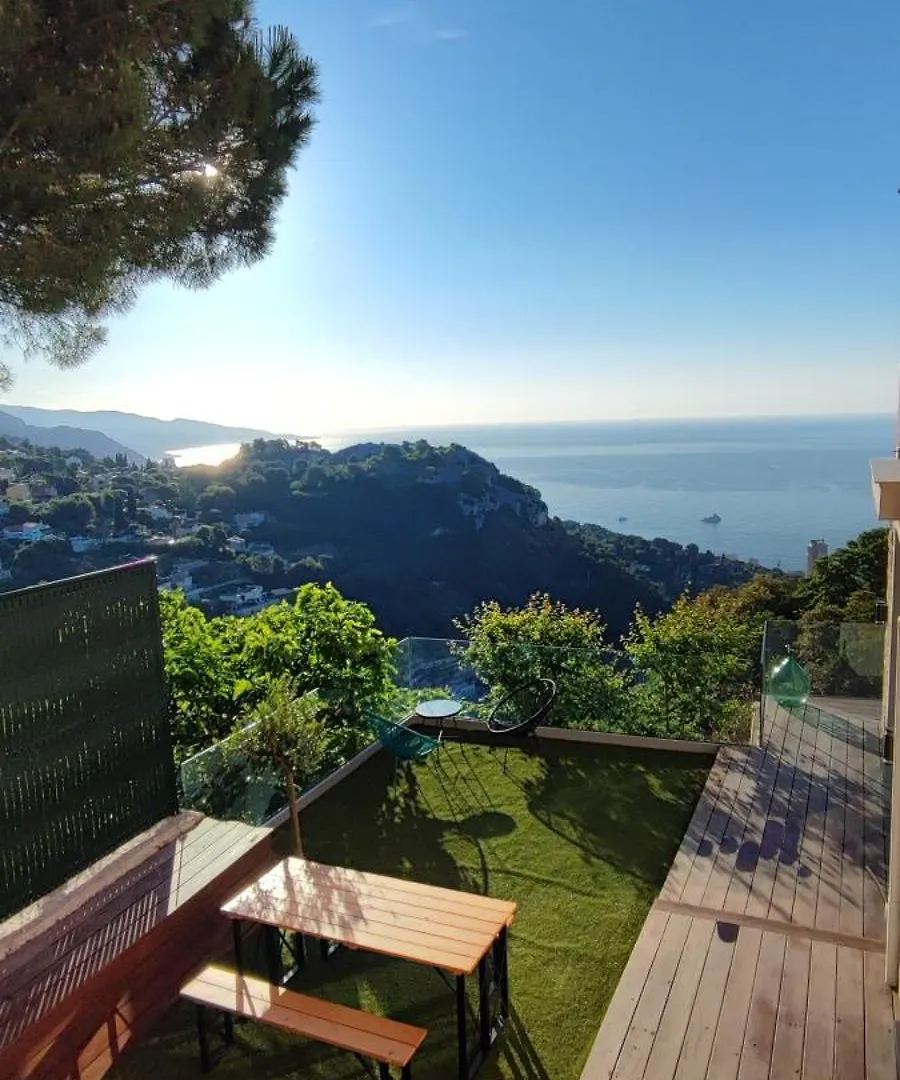Exceptional Sea View Apartment, Monaco 15 Min 拉杜尔比